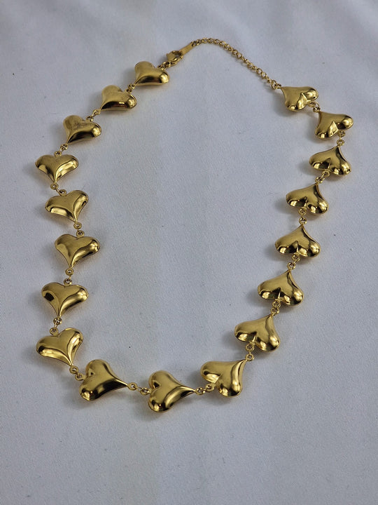 Herzkette mit 17 Herzen – 18 Karat vergoldet – goldfarben