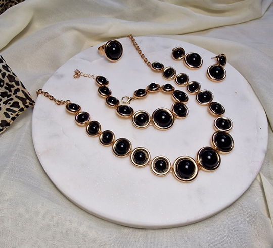 Elegante Koperen Sieradenset – Collier, Armband, Ring & Oorbellen