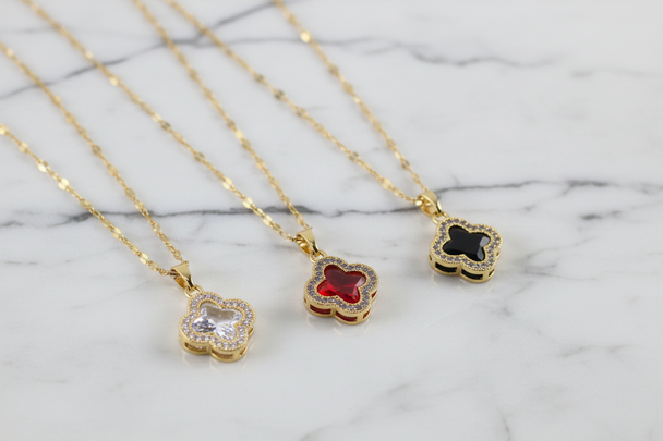 Alle 3 kleuren klavervier kettingen