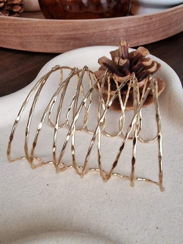 Offenes, vergoldetes Armband im Boho-Kreisdesign