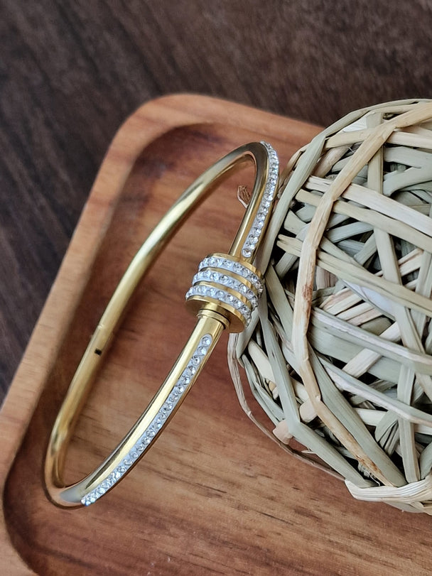 Elegantes Armband mit Zirkonia, wasserdicht