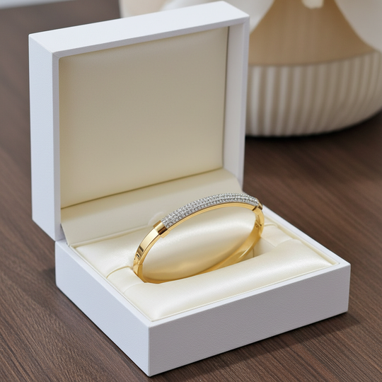 Bangle met zirkonia in luxe doos