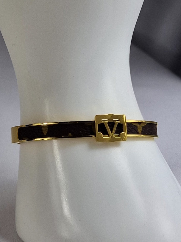 Designer Armband V - Goud met Carbon Waterdicht