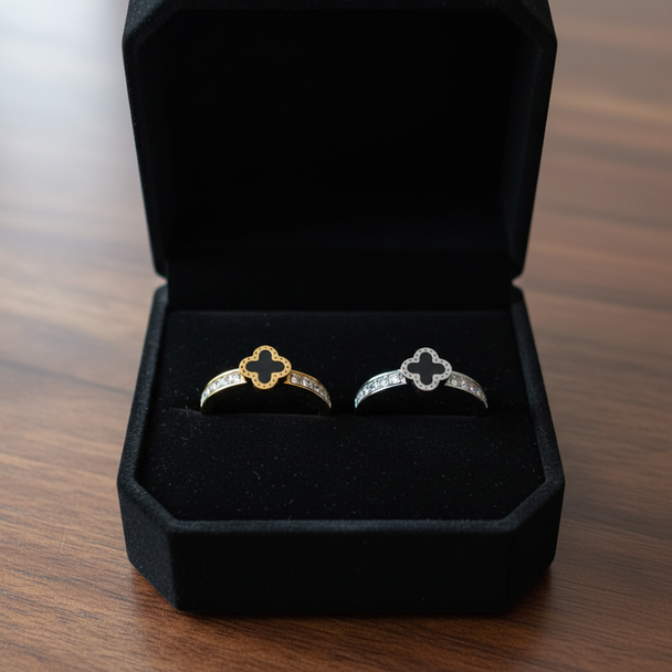 Both rings in gift box
