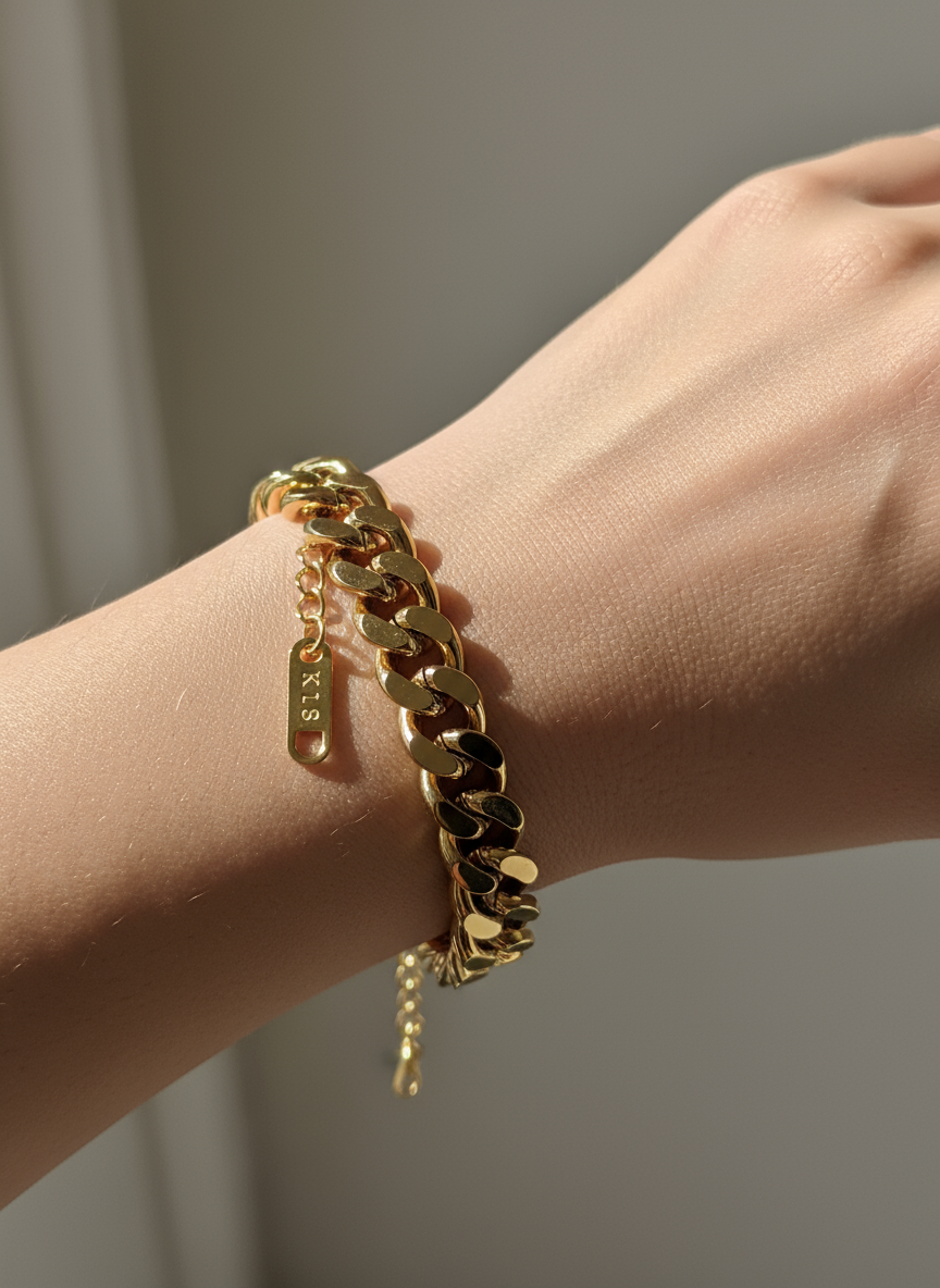 Close-up detail grove schakels