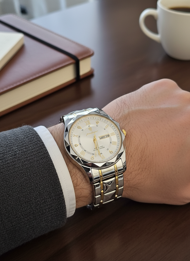 Close-up van two-tone horloge