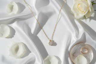 Collier diamant bloem hanger - flatlay