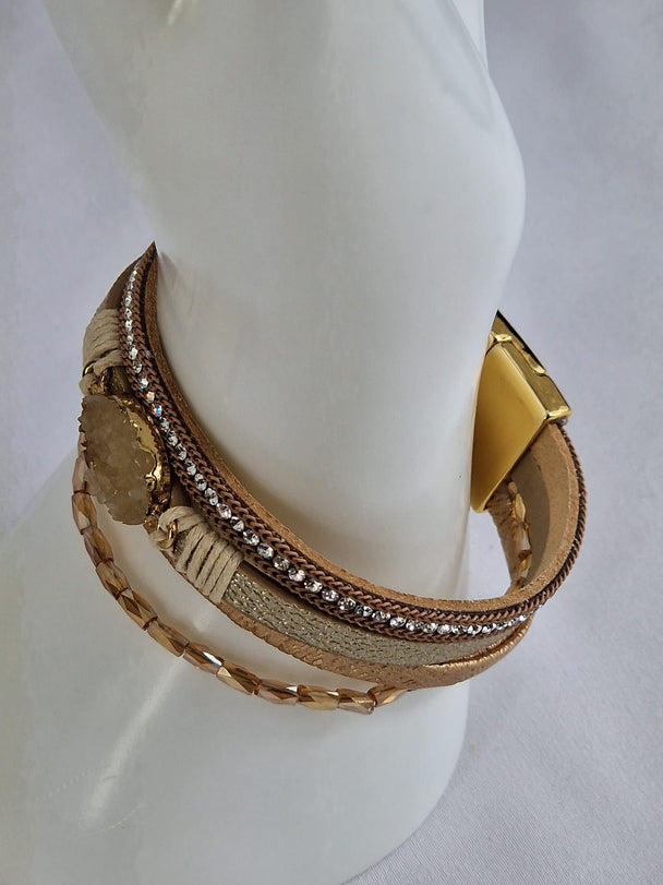 Boho Leren Dames Armband - Goud/Beige met Kristalsteen