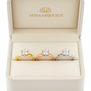 Drie solitaire ringen in luxe sieradendoos met MINAABIJOUX logo