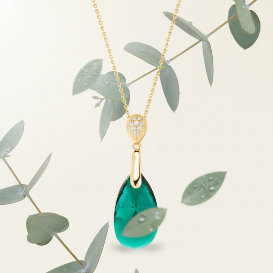 Emerald drop ketting met botanische elementen