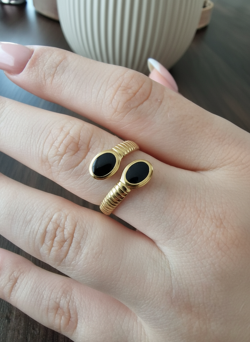 Enkele retro vintage ring close-up