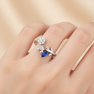 Handmodel - ring om vinger