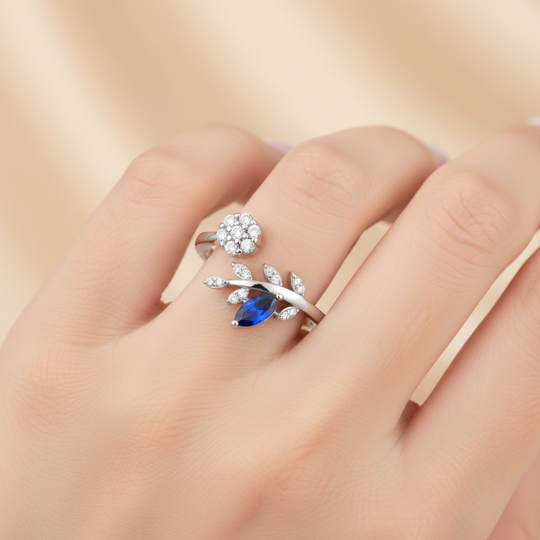 Handmodel - ring om vinger