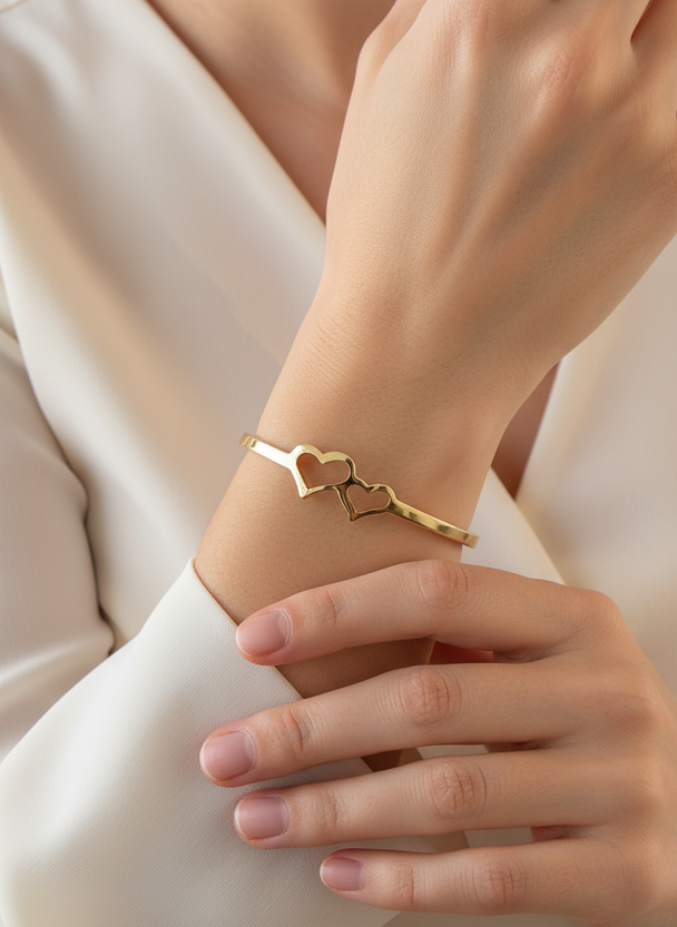 Hartjes manchet armband