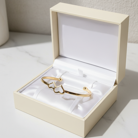 Hartjes manchet in luxe doos