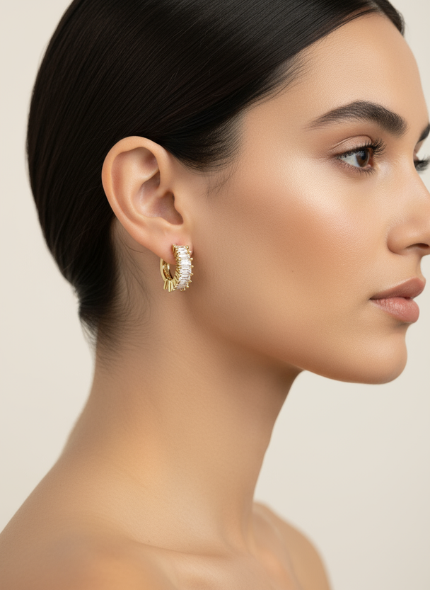 Elegante Creolen mit Zirkonia-Stein – 18 Karat vergoldet – Gold &amp; Silber