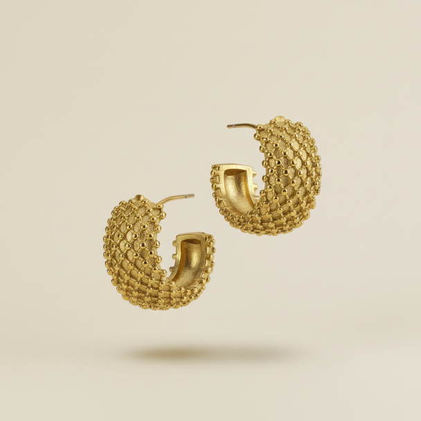 Gouden creool oorbellen gestructureerd bolletjes zwevend