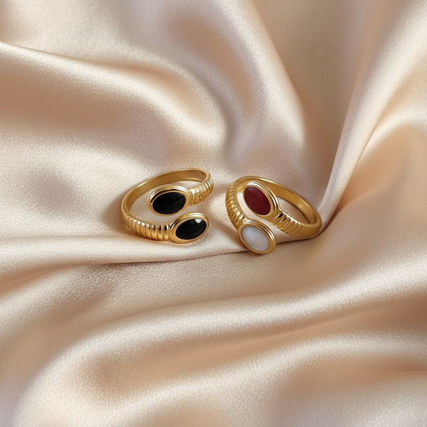 Lifestyle flatlay retro ringen alle kleuren