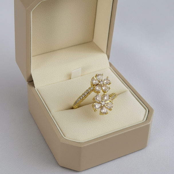 Dubbele bloem ring in luxe sieradendoos zonder logo