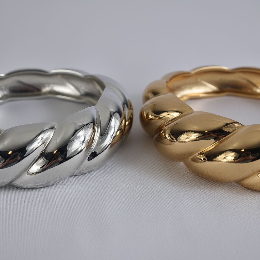 Close-up detail twisted rope patroon zilver en goud