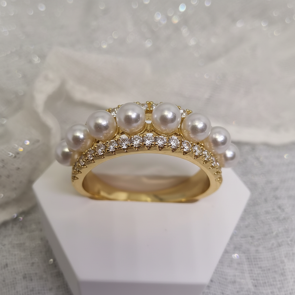 Close-up detail parels en zirkonia band