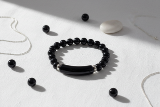 Zwarte agaat armband flat lay elegant