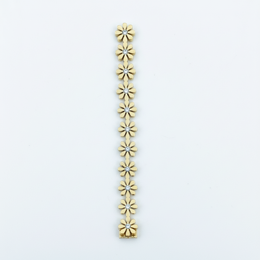 Gouden bloemen armband plat gelegd overzicht