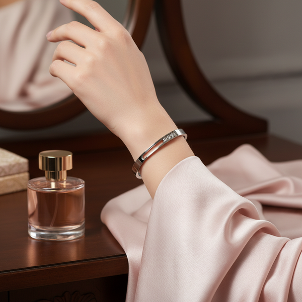 Zilveren bangle armband 3 zirkonia lifestyle