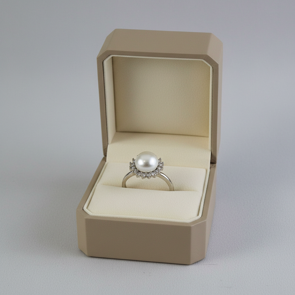Parel ring in luxe sieradendoos zonder logo