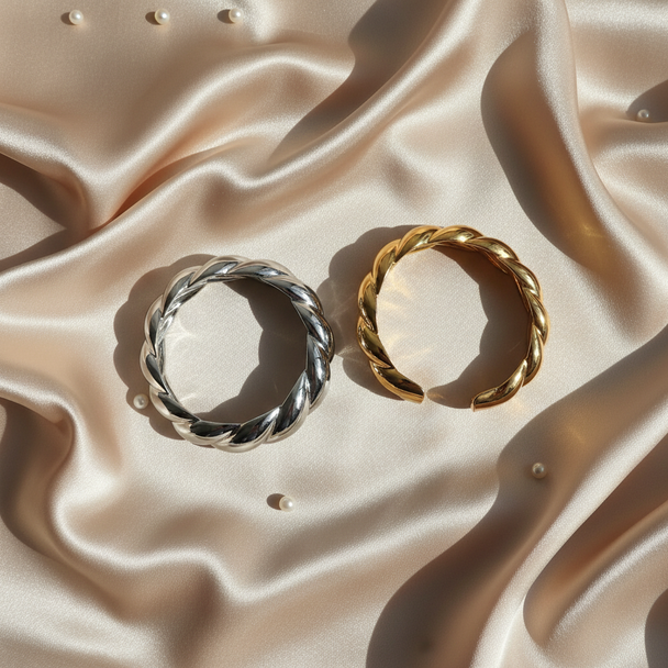 Lifestyle flatlay chunky armbanden beide kleuren