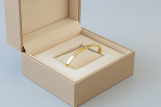 In neutrale luxe doos zonder logo