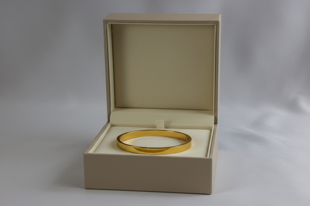 In neutrale luxe doos zonder logo