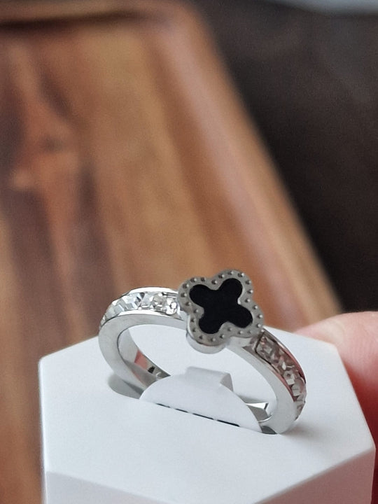 Klaver Ring met Zirkonia - Duurzaam Titanenstaal Goud/Zilver