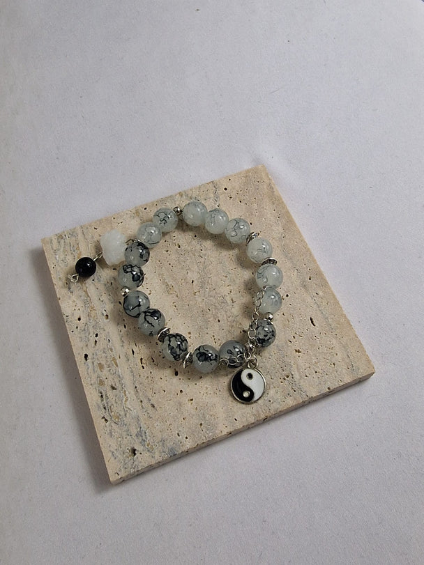 Kristallen Dames Armband met Yin-Yang Bedel - Grijs/Wit