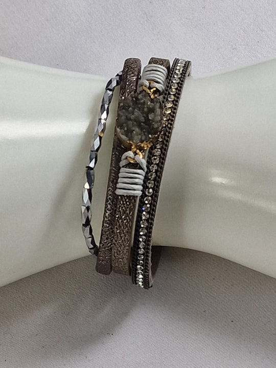 Boho Leren Dames Armband - Grijs met Kristaldetails