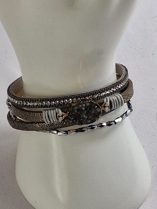 Boho Leren Dames Armband - Grijs met Kristaldetails