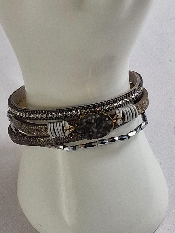 Boho Leren Dames Armband - Grijs met Kristaldetails