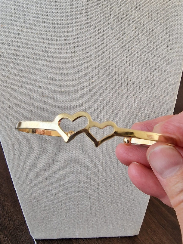 Herzförmiges Armband, goldfarben, verstellbar