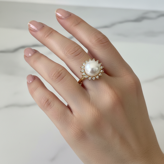 Model hand lifestyle