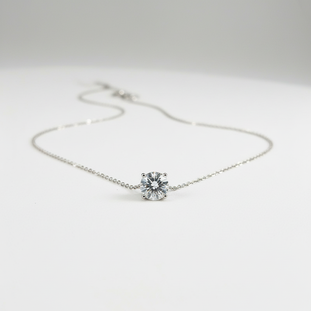 Moissaniet Ketting 2ct White Studio