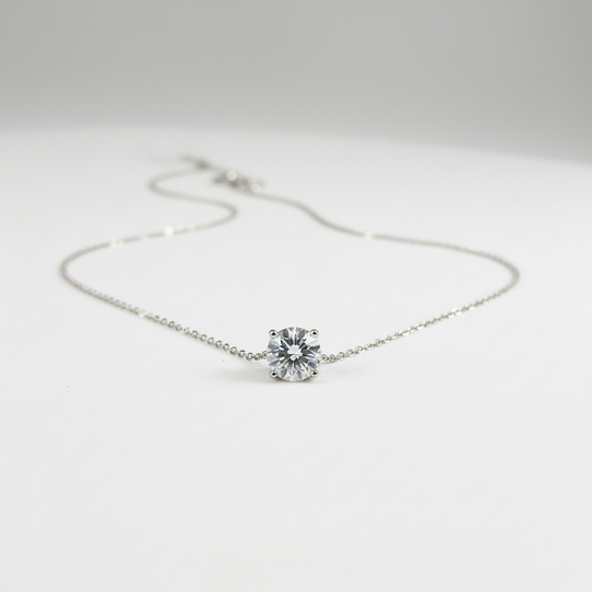 Moissaniet Ketting 2ct White Studio