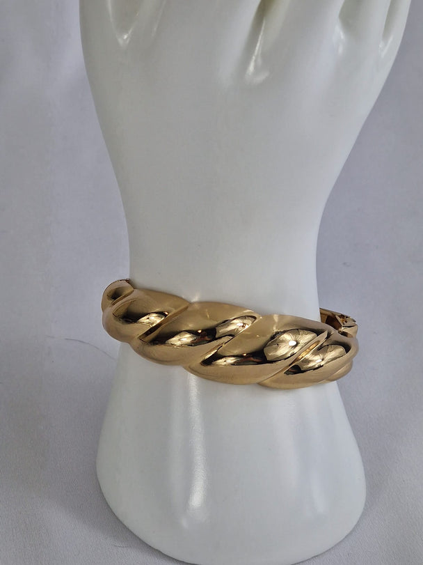 Elegantes Metallarmband von Nische – 18 Karat vergoldet – Doppellagig