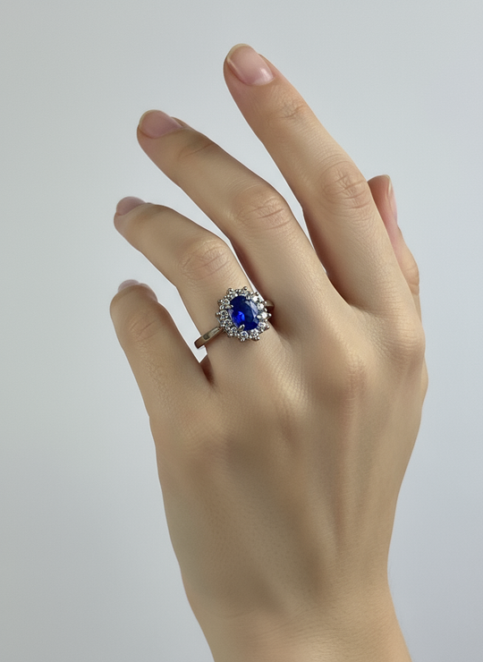 Professionele model foto zilveren saffier ring