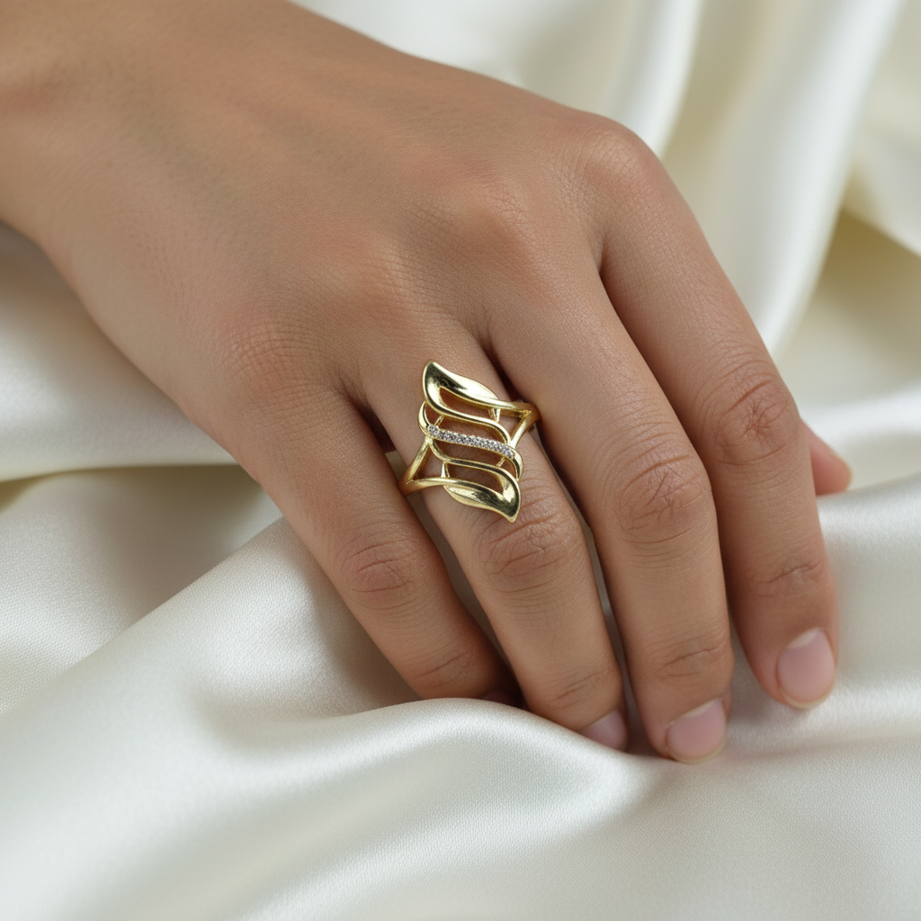 Ring op hand met satijn