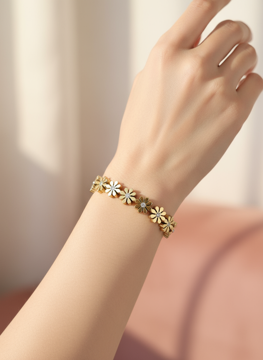 Roestvrijstaal armband met bloemenmotief