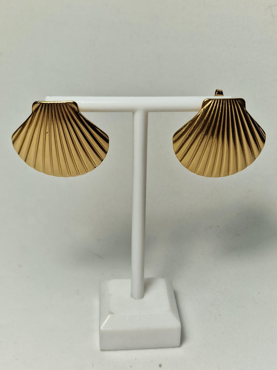 Muschelohrringe, goldfarbener Edelstahl, plattiert