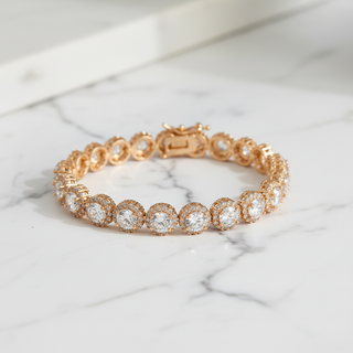 Tennis armband rosé goud op marmer