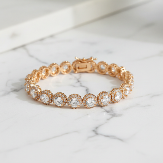 Tennis armband rosé goud op marmer