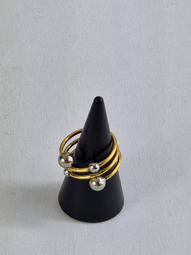 Trendy Spiral Ring Goud met Zilver Bolletjes - Waterproof