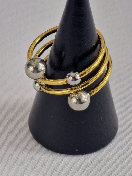 Trendy Spiral Ring Goud met Zilver Bolletjes - Waterproof